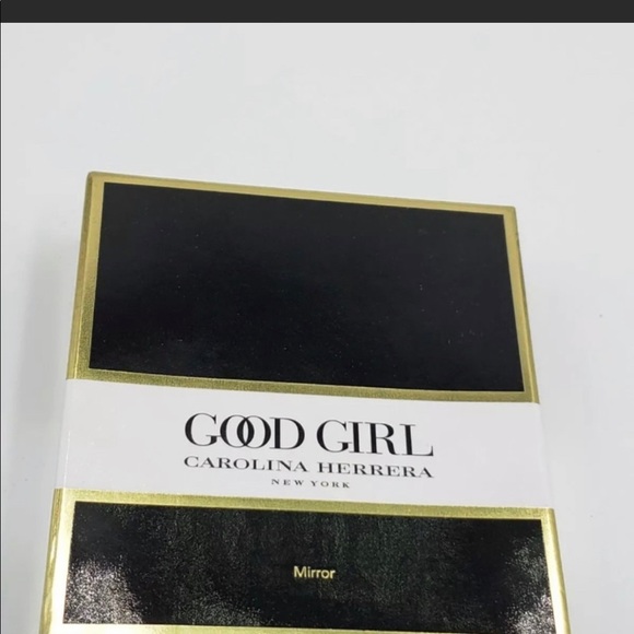 Carolina Herrera compact Mirror